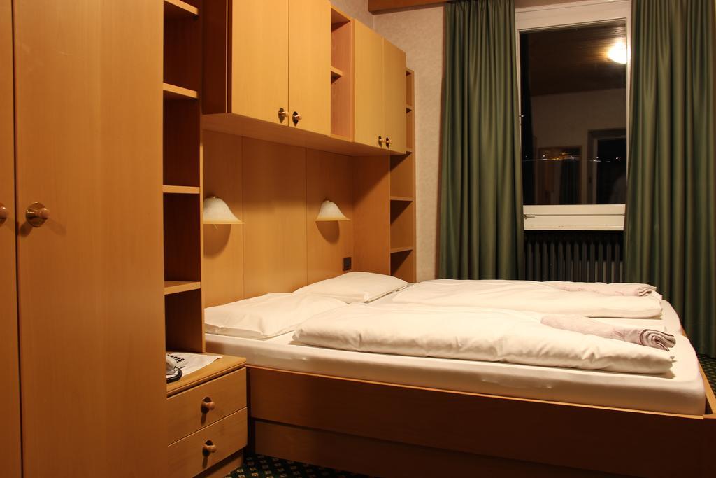 Hotel Villa Emilia Ortisei Exterior photo