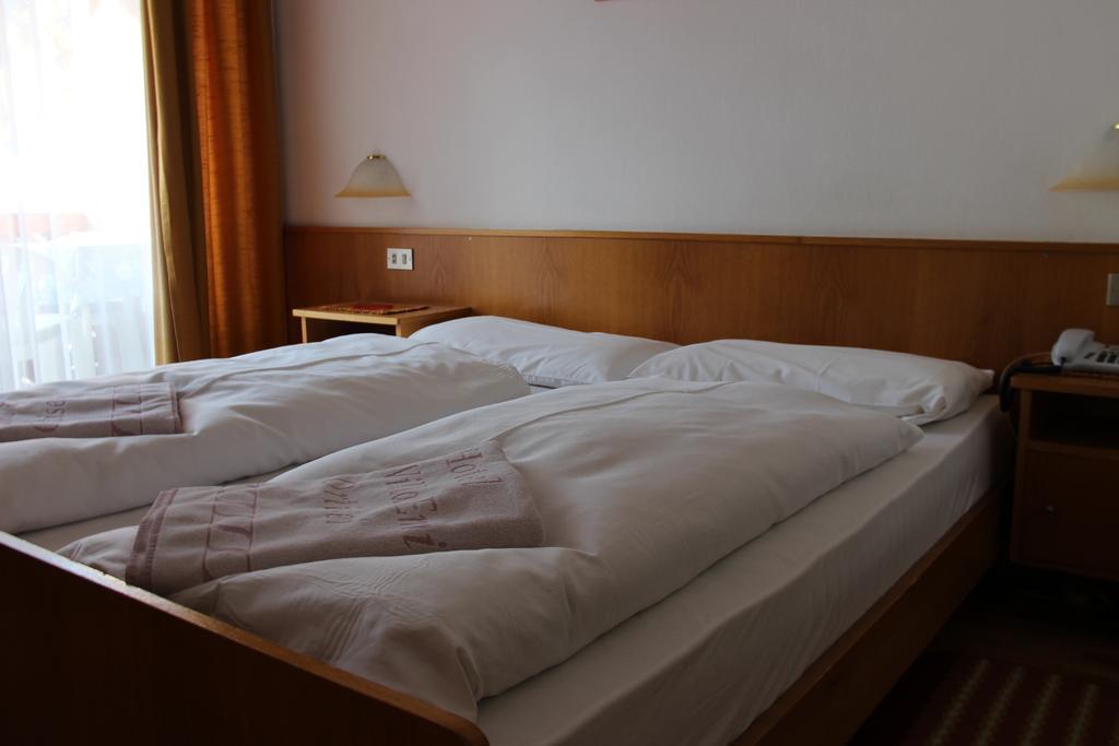 Hotel Villa Emilia Ortisei Exterior photo