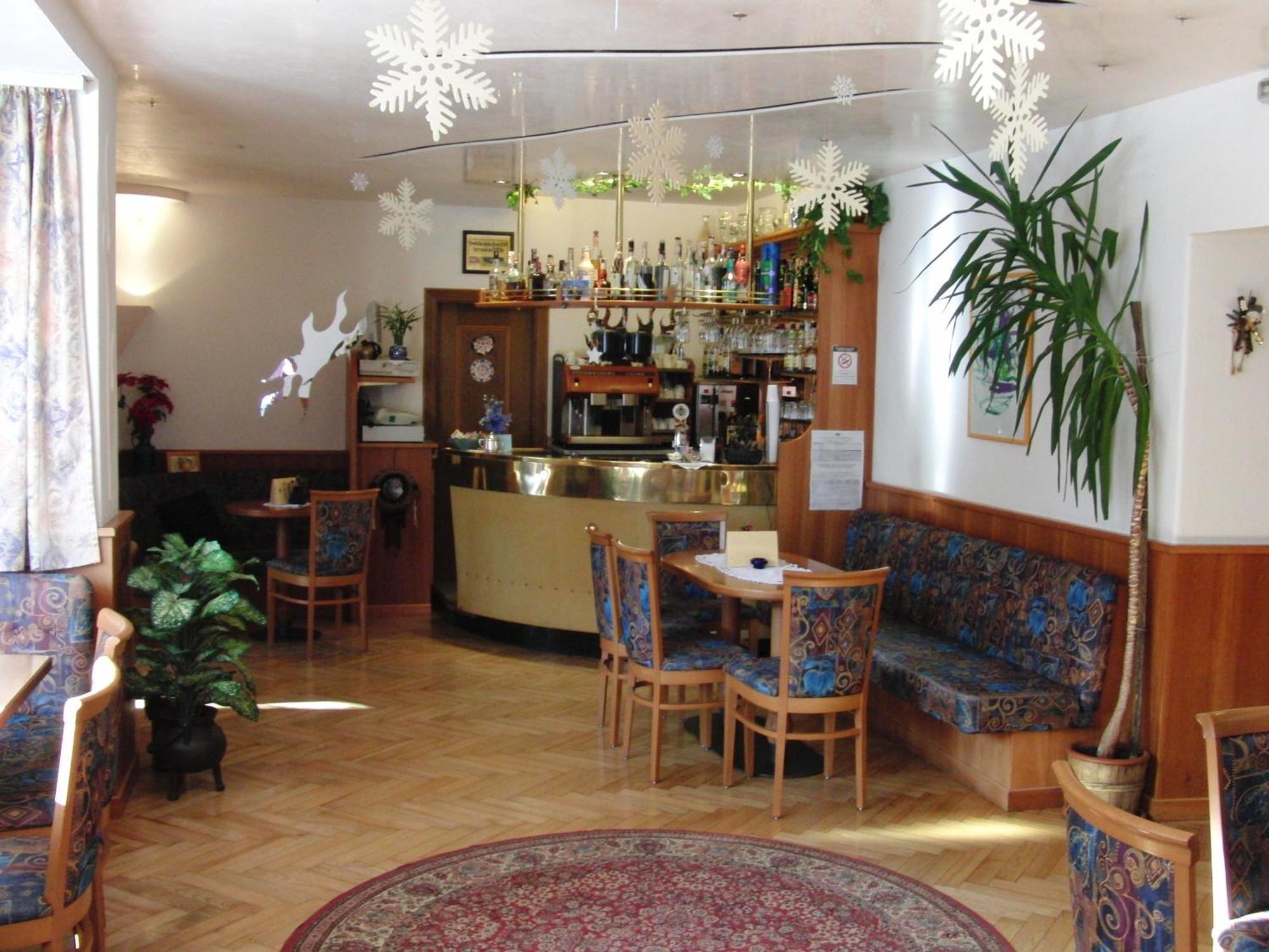 Hotel Villa Emilia Ortisei Exterior photo